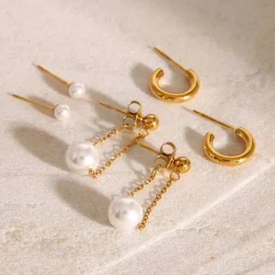 Gold & pearl stacked Earrings